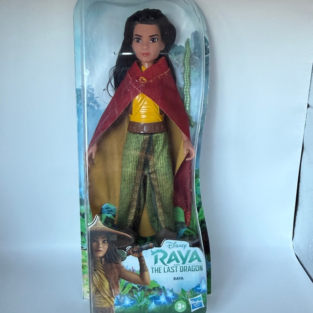 Disney Raya, Sisu, and Tiana Doll Trio Set - Picture 4 of 12